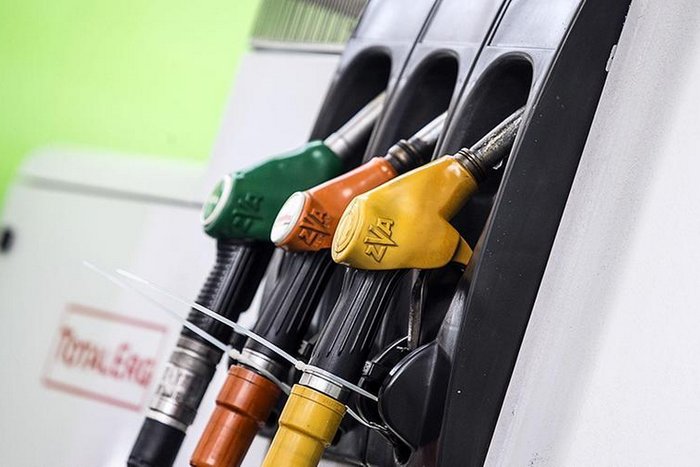 Отстъпката от 25 стотинки на литър за заредено гориво